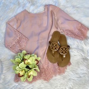 Sale 💕 NWT pink lace detail blouse
